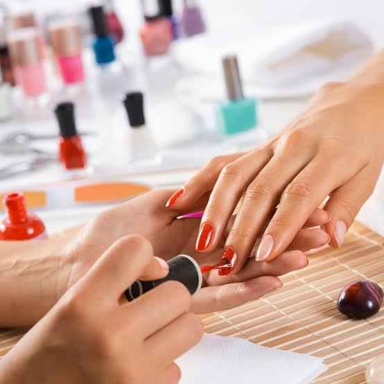 Vale manicure para a noiva